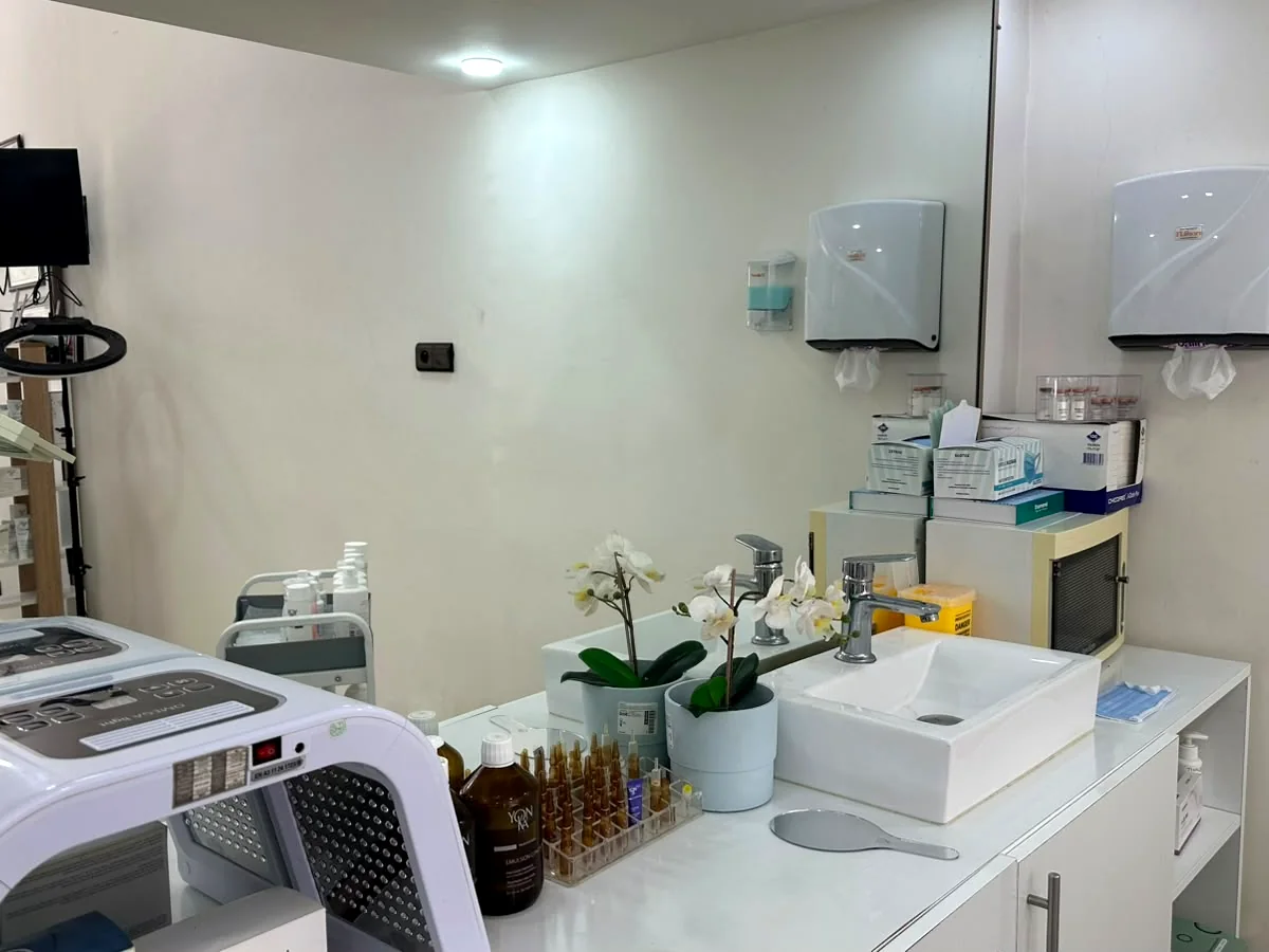 Soins du visage au Cabinet Esthétique Nouha à Dakhla